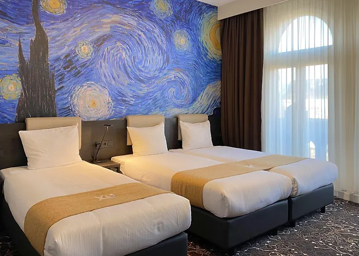 Gogh Hotel 3*