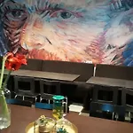 Отель Gogh 3*